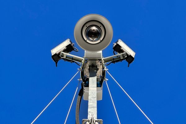 De toegevoegde waarde van verlichting bij je mobiele camerabewaking
